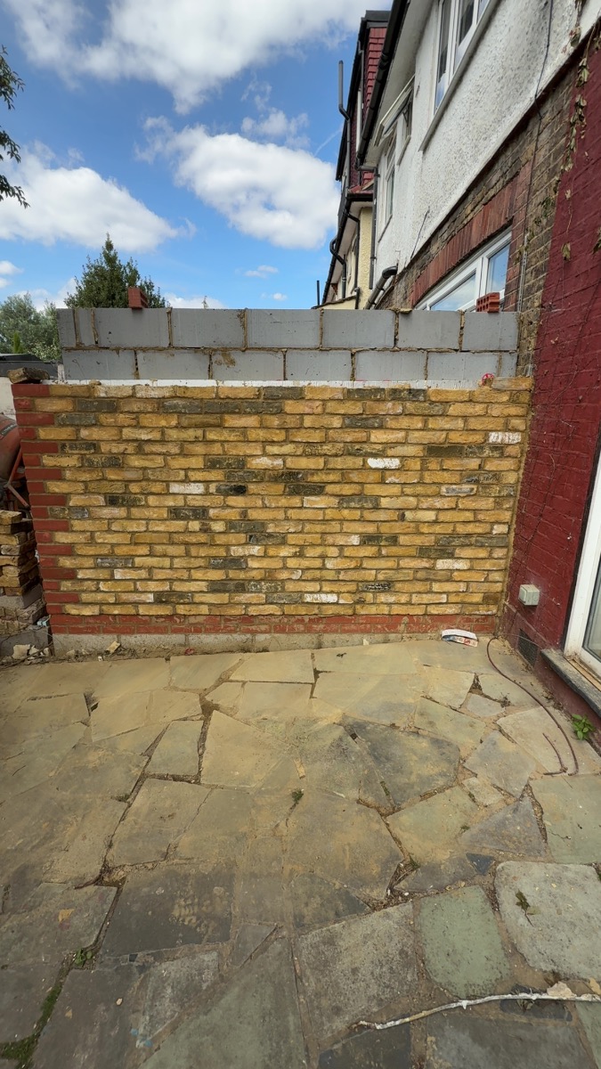 Builder: Image 6